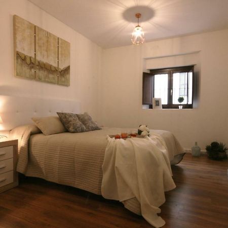 Apartamento Vacacional Carmona Apartment ภายนอก รูปภาพ