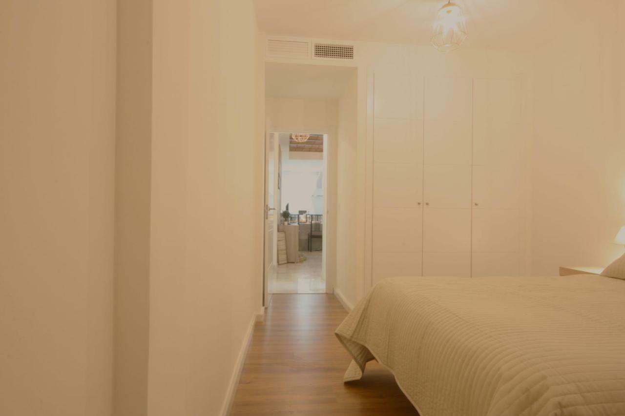 Apartamento Vacacional Carmona Apartment ภายนอก รูปภาพ