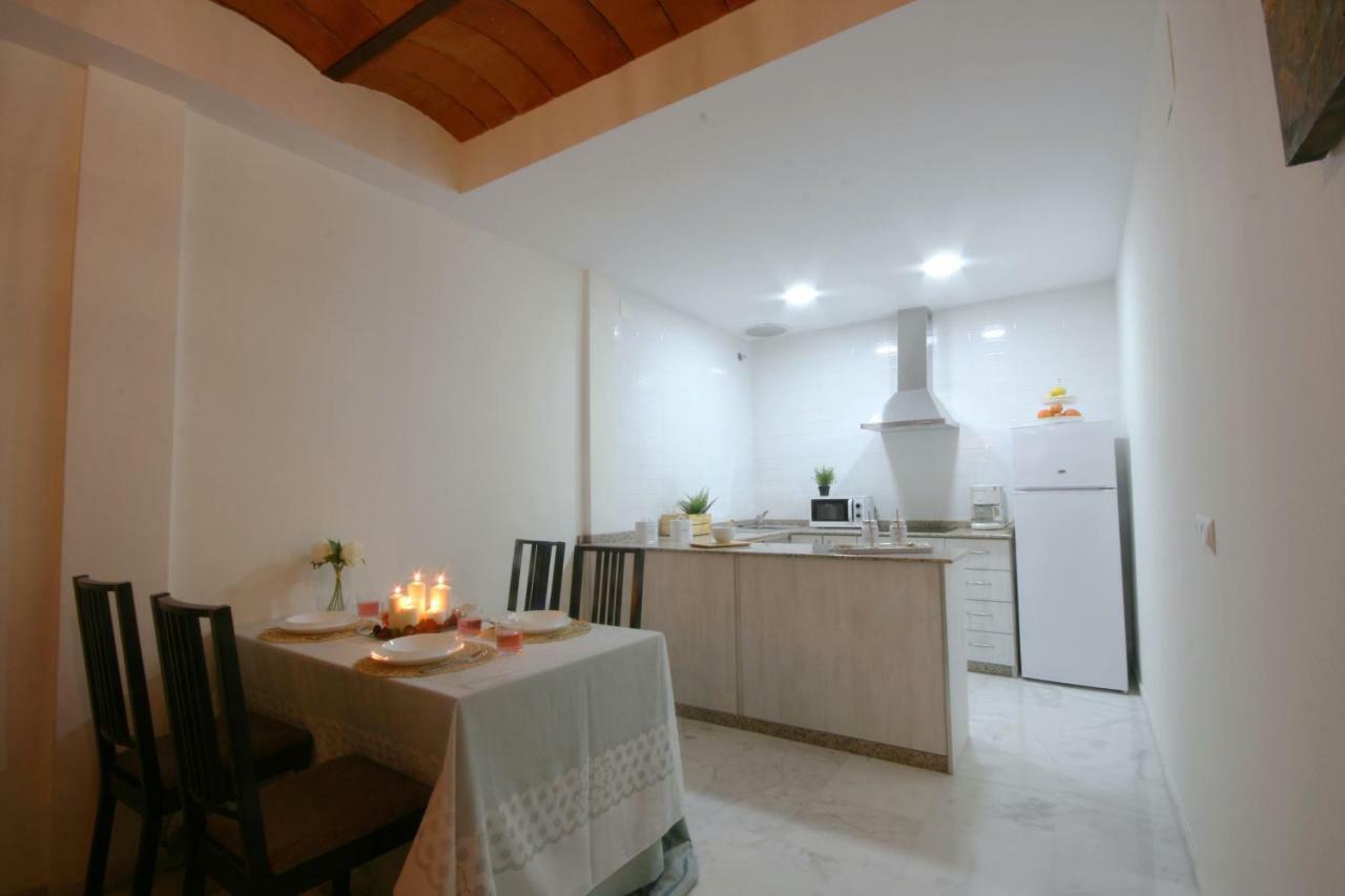 Apartamento Vacacional Carmona Apartment ภายนอก รูปภาพ