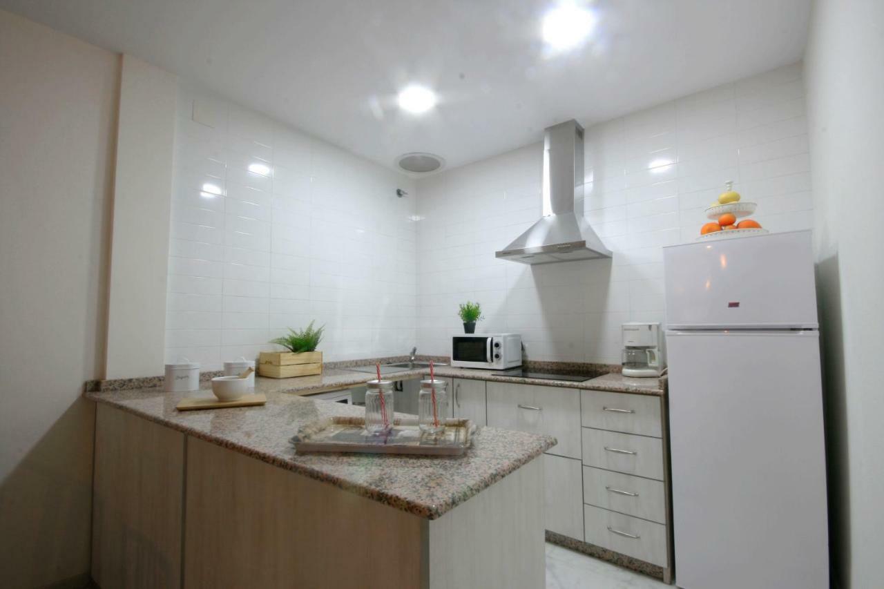 Apartamento Vacacional Carmona Apartment ภายนอก รูปภาพ